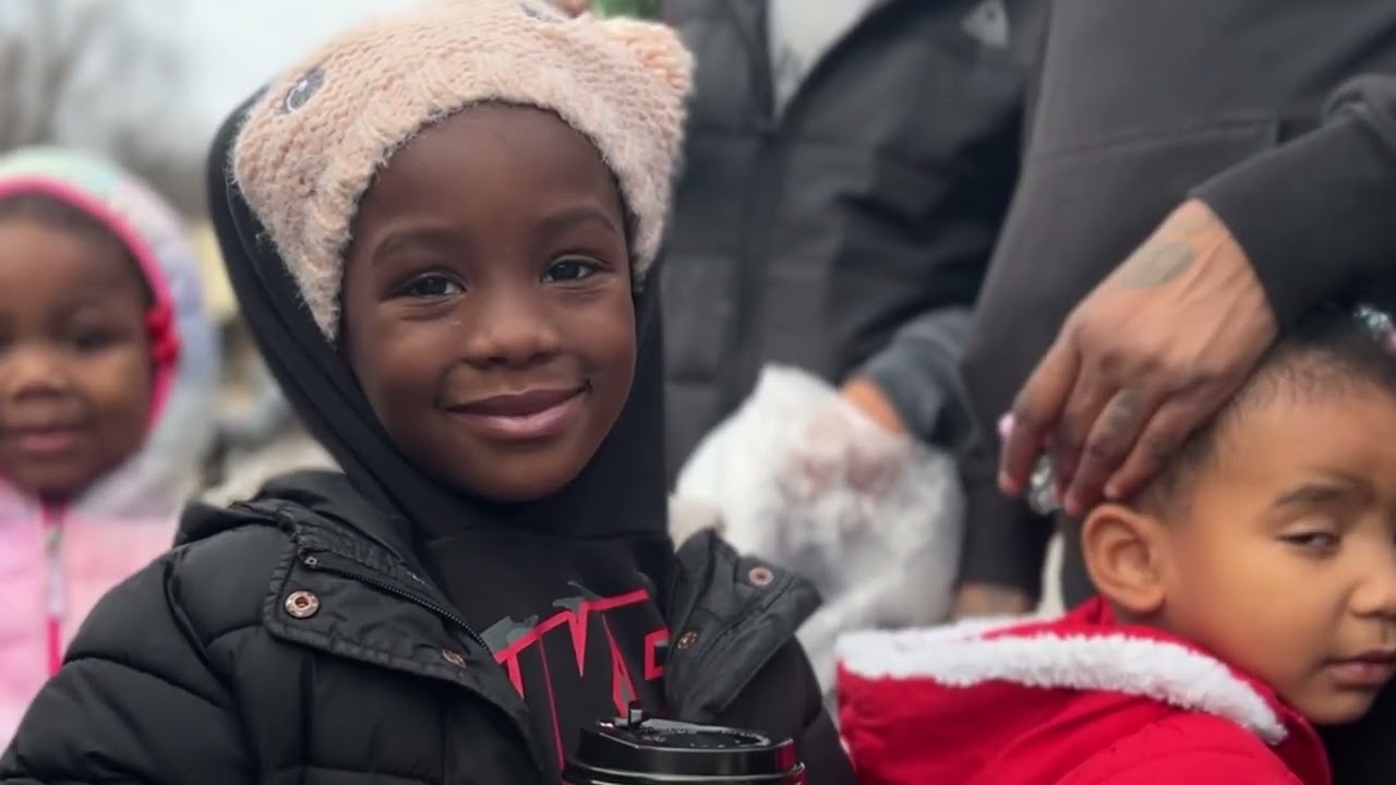 Unity in the Community: Vets, Gang Members, and Cops Bring Christmas to the Hood